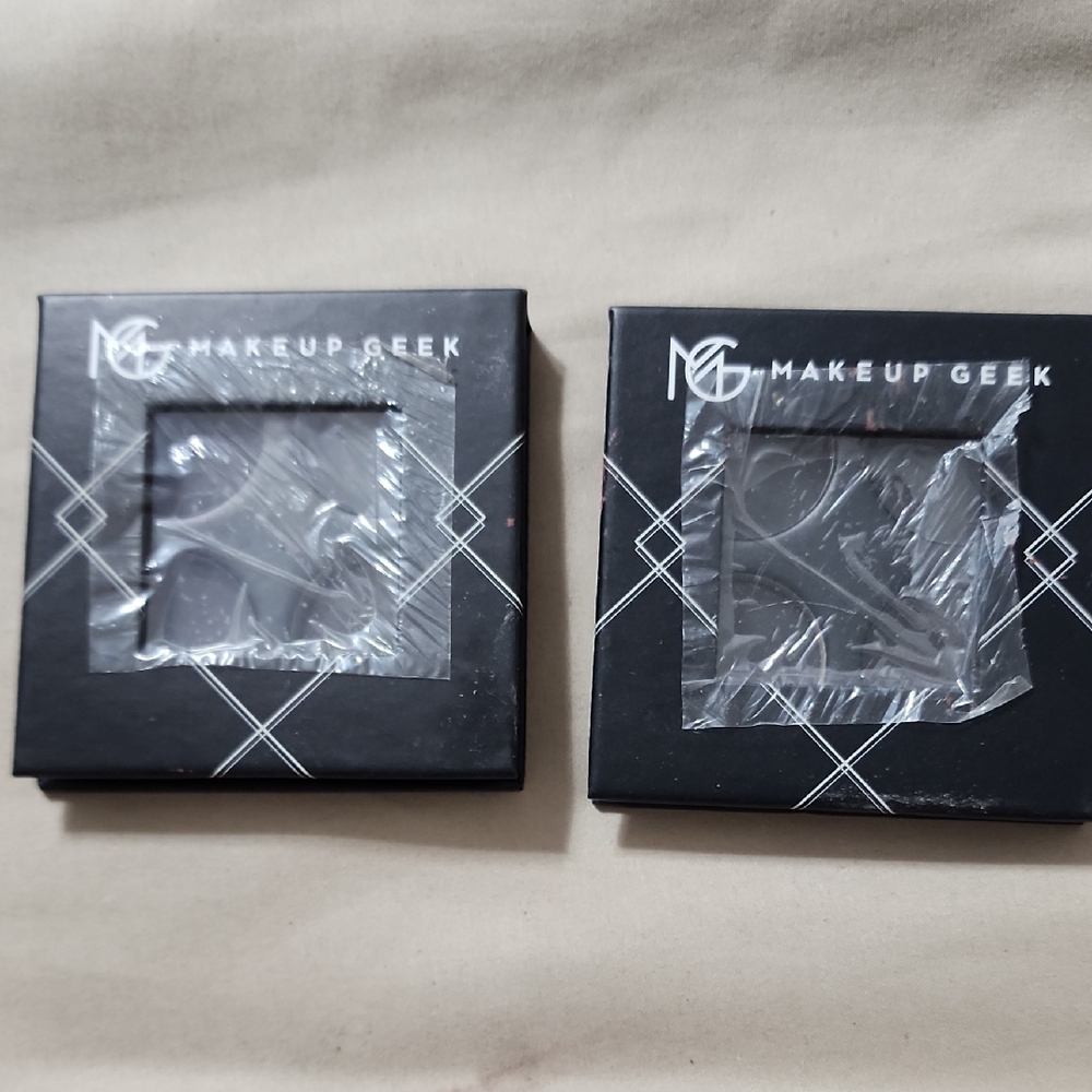 Makeup Geek Eyeshadow Compact